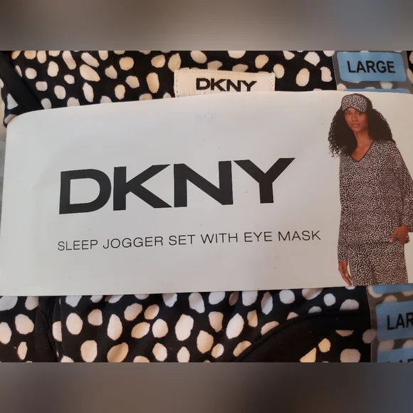DKNY Jogger Set Pajama With Eye Mask - Picture 7 of 8